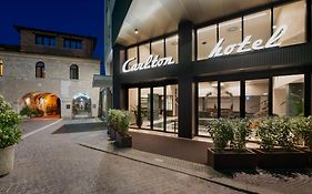 Hotel Carlton